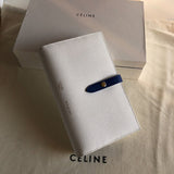 Interior view of understated premium bag