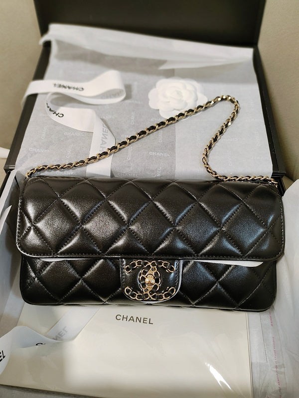  mid purse view 1