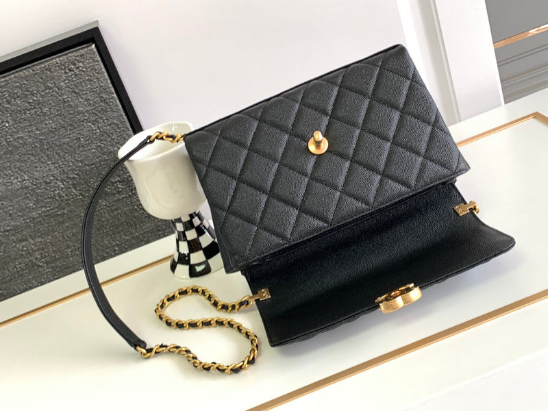  women's handbag, versatile design, view 4