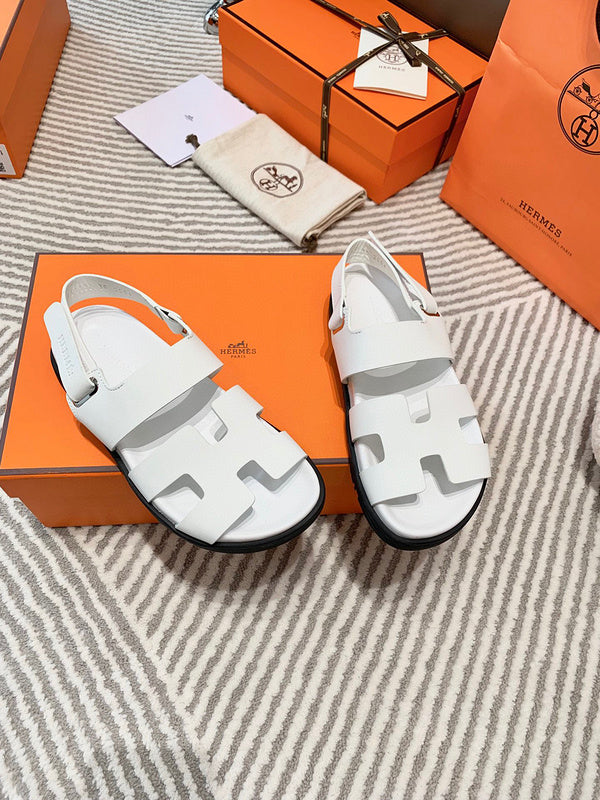 Hermès Black Crisscross Strap Sandals - Toe Detail View