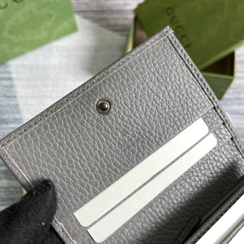 Styled lifestyle shot of chic elevated women's handbag – women's luxury accessory