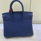 Effortless handbag styled for everyday wear