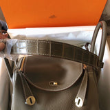  Elegant handbag front view
