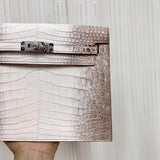  structured tote bag styled with outfit 24