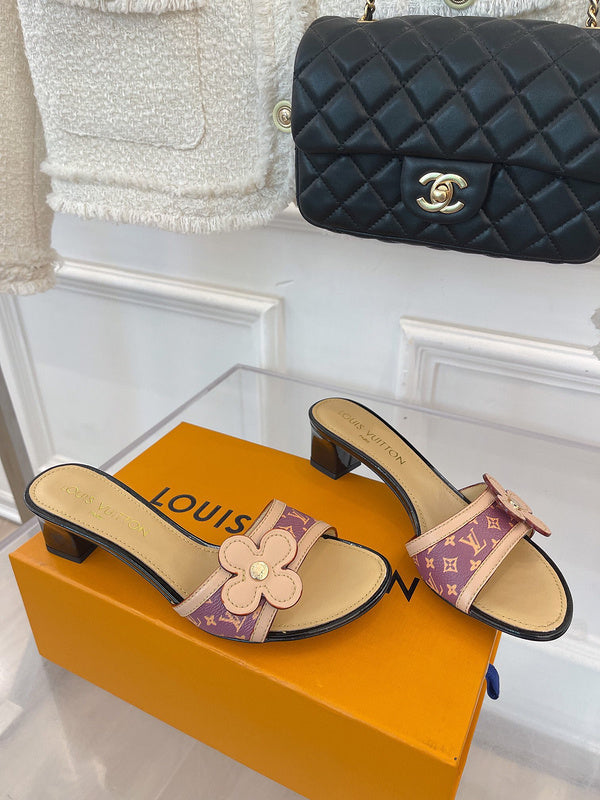 Louis Vuitton shoes Style 412 - texture and material detail