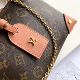  structured bag interior and compartment view 15