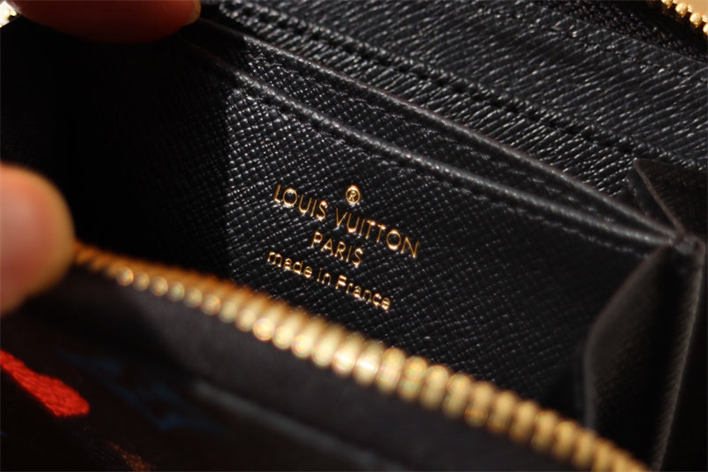  Elegant structured bag front view 19