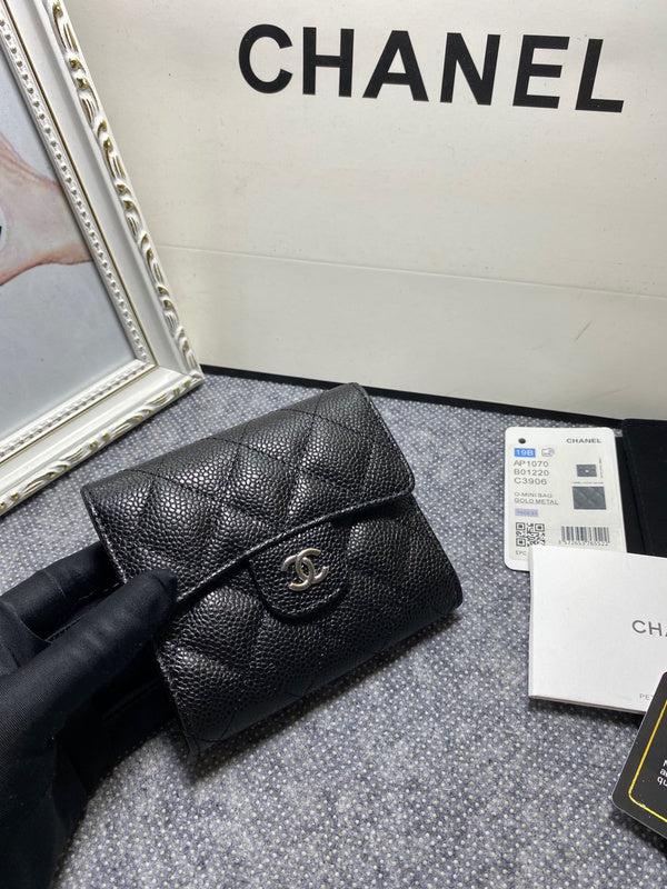  handbag, compact everyday style, image 5