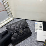  handbag, compact everyday style, image 5