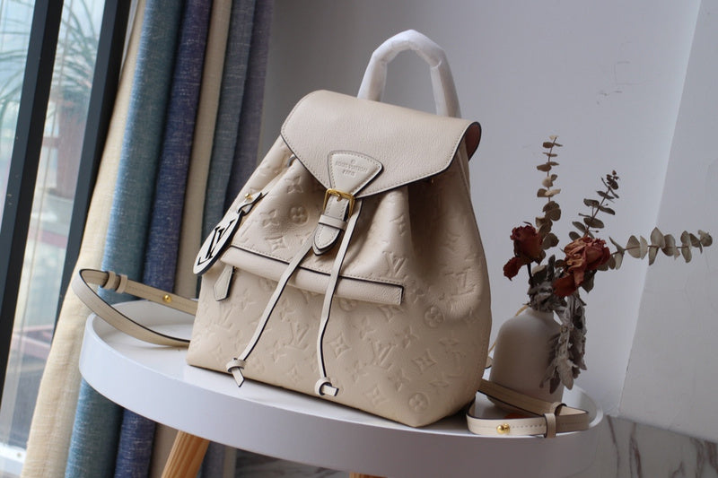 Front view of structured everyday-luxe women's handbag – women's premium purse