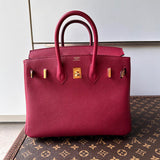  modern shoulder bag styled with outfit 12