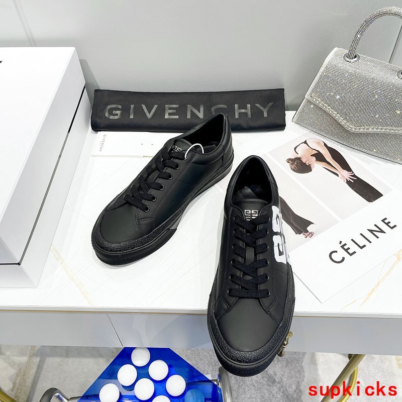 Givenchy shoes Style 057 - close-up of luxury comfort fit