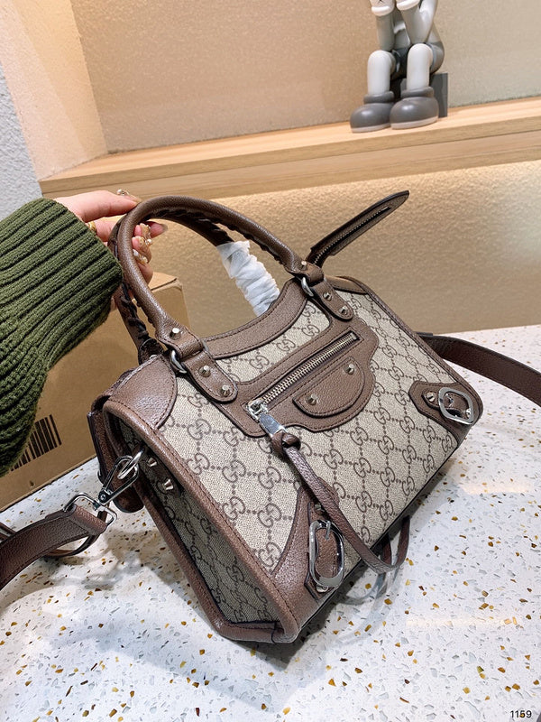Ziva's Charm handbag – interior view (one versatile size)