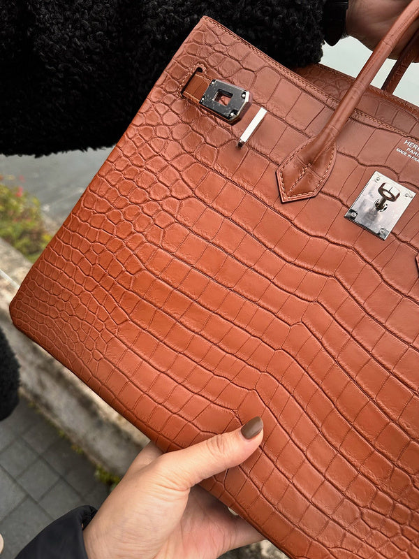 Understated bag women's premium everyday handbag