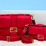 Ziva's Charm handbag – detail view (Standard Size)