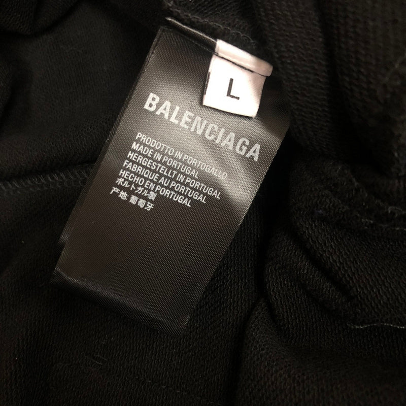 Styling view of Balenciaga luxury piece style No.041