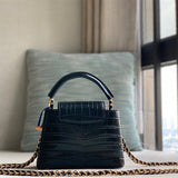  satchel interior and compartment view 21