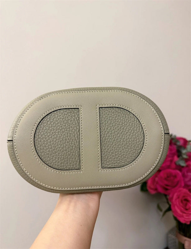  Sleek structured bag front view 7