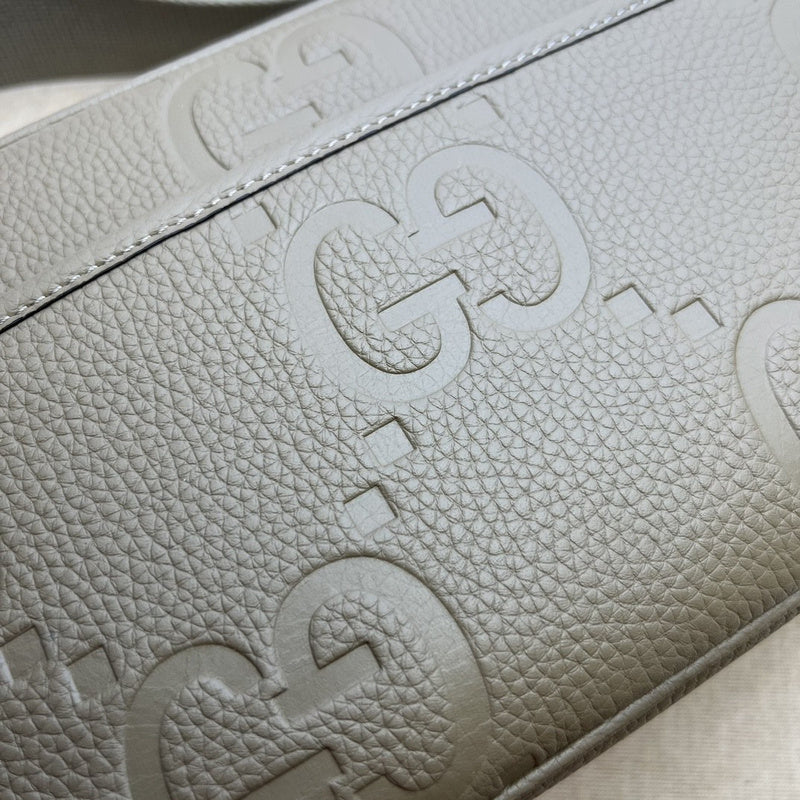 Styled lifestyle shot of everyday-luxe structured women's handbag – women's luxury accessory