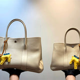  tailored shopper bag styled with outfit