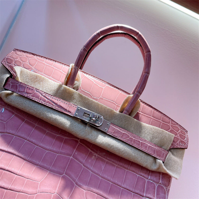  essential handbag detail view showing craftsmanship 8