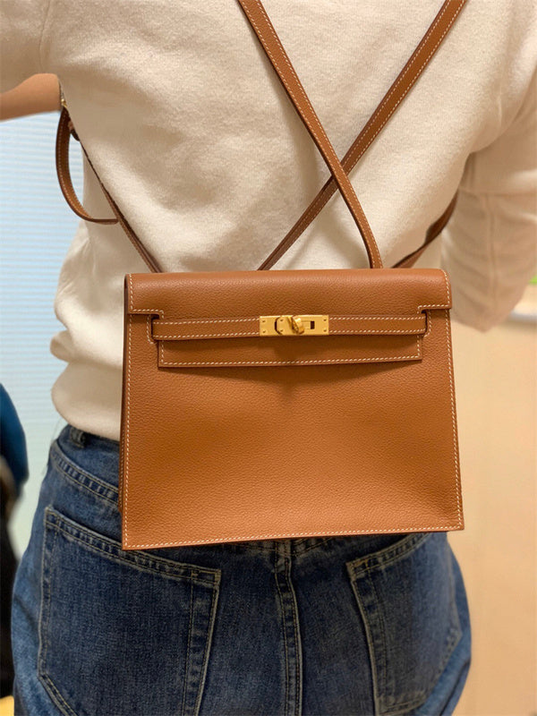  Smart top-handle bag front view