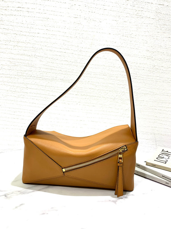 Ziva's Charm handbag – styled view (29cm*12cm*10cm)