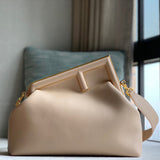 Ziva's Charm handbag – front view (26cm*18cm*10cm)