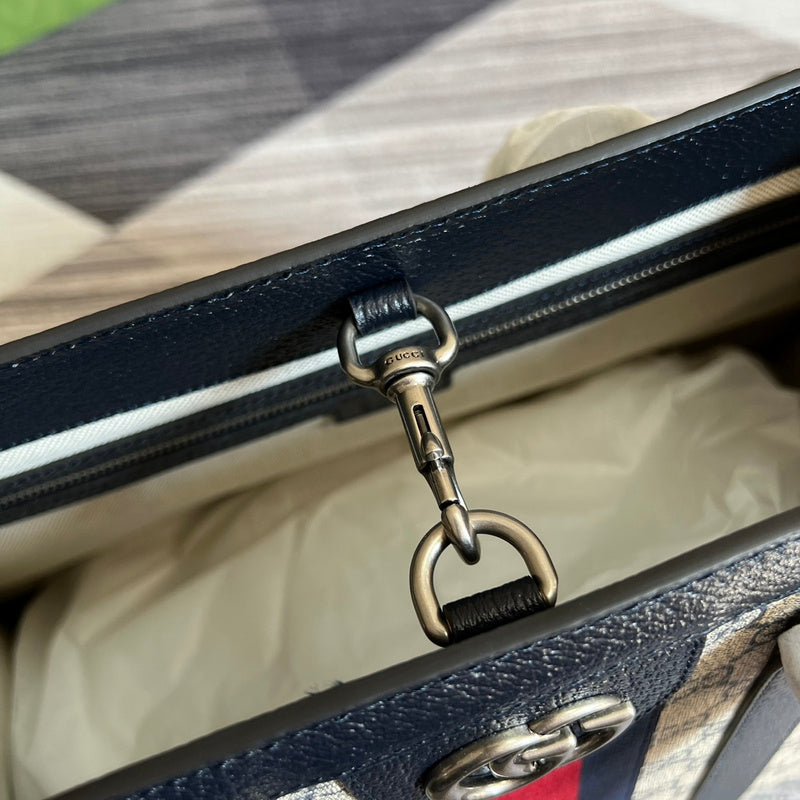 Interior view of classic premium women's handbag – women's premium purse