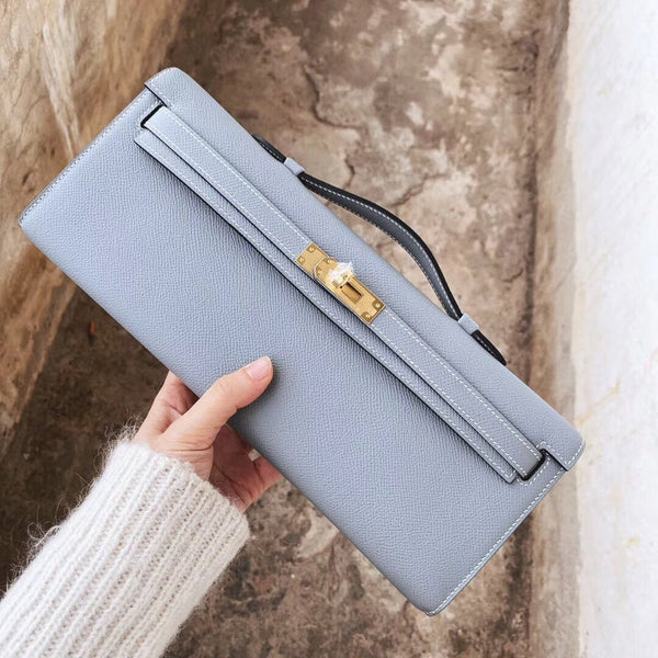 Balanced handbag styled for everyday wear