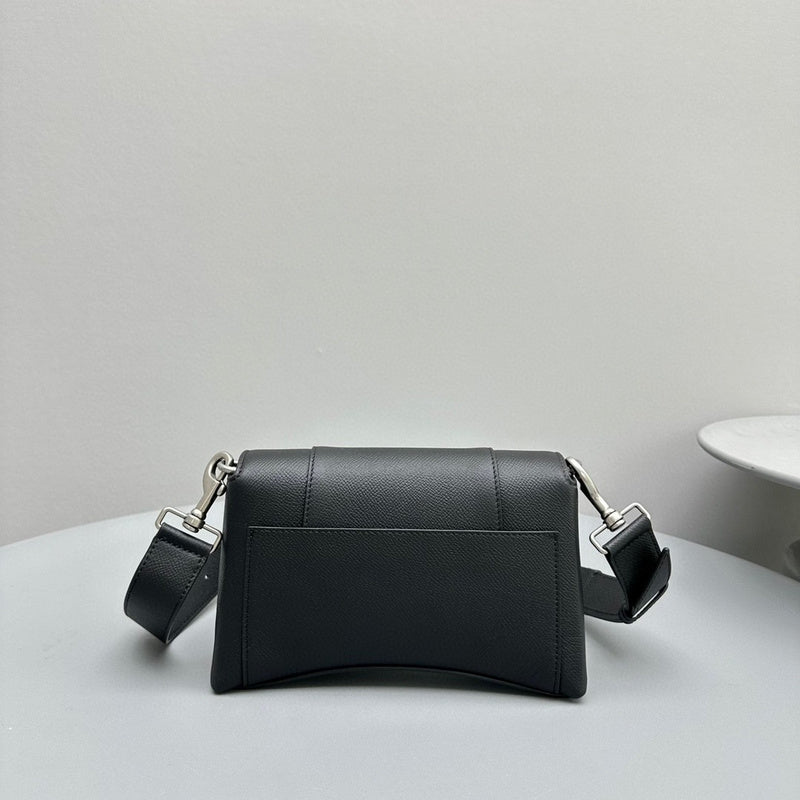 Zivas Charm Modern Edge Statement Handbag (Effortless Style Upgrade) – Full Silhouette