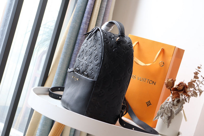 Side profile of refined premium women's handbag – women's luxury handbag