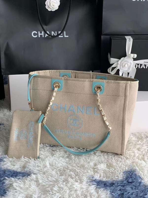 Zivas Charm Refined Everyday Style Everyday Handbag (Statement-Ready Design) – Detail View