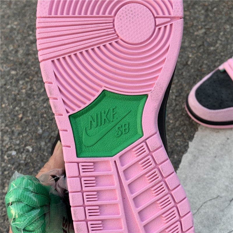 Nike Men's & Women's Iconic Street Trainers — Style 203 side view