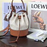 Ziva's Charm handbag – full view (18cm*25cm*13.5cm)