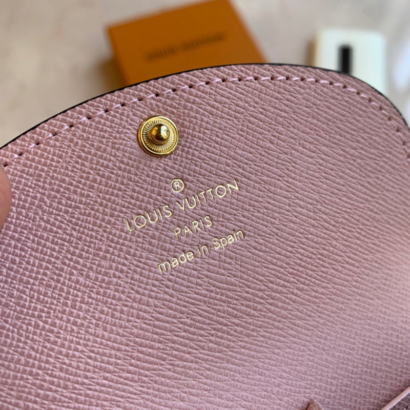 Side profile of elevated statement women's handbag – women's everyday handbag