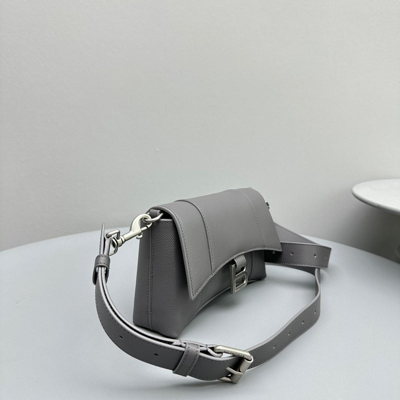 Zivas Charm Polished Finish Statement Handbag (Effortless Style Upgrade) – Lifestyle Shot