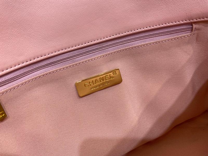 Zivas Charm Chic Craftsmanship Designer Handbag (Structured Everyday Essential) – Detail View