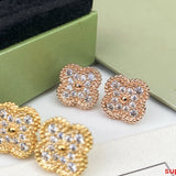 Angled view of Van Cleef & Arpels unisex jewelry piece