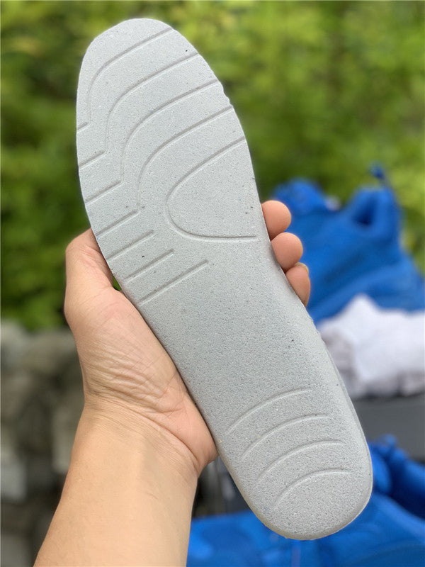 Zivas Charm Refined Everyday Style Designer Shoes (Refined Practical Design) – Lifestyle Shot 2