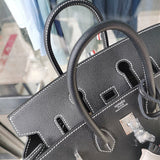  sophisticated handbag styled with outfit