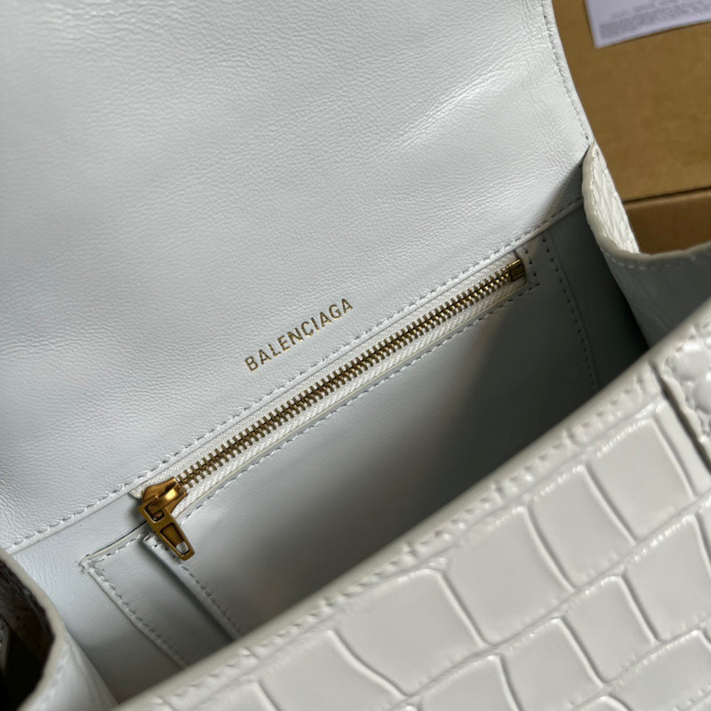Understated Premium PU Leather Handbag - Polished Finish | Women's Statement Accessory #292 - texture close-up (image 9) of designer-inspired handbag