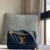 Front view of sleek modern women's handbag – women's everyday handbag