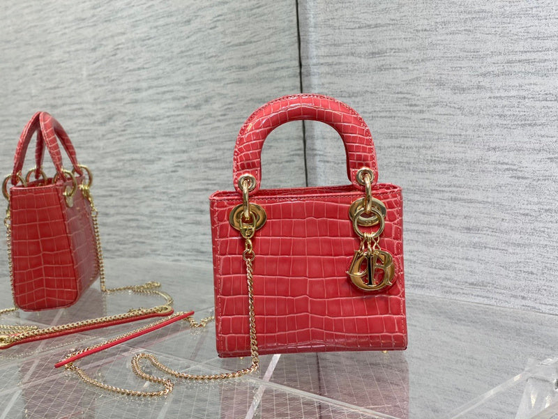 Side profile of statement sleek women's handbag – women's luxury handbag