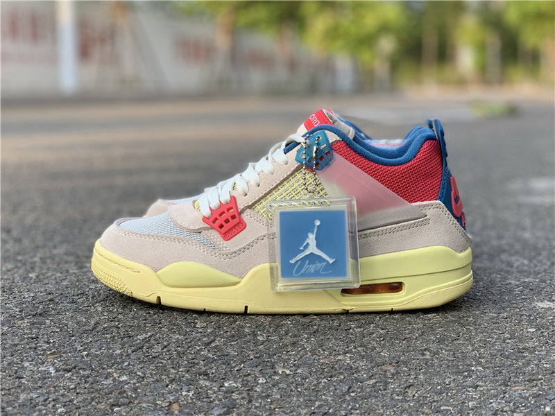 Nike Streetwear sneakers in neutral cream minimalist modern build front view