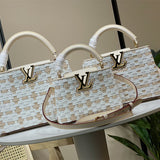  Signature carryall bag front view 25