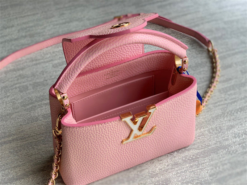  Modern shoulder bag carried on shoulder 10