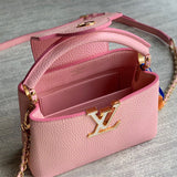  Modern shoulder bag carried on shoulder 10