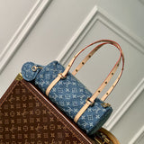  structured bag interior and compartment view