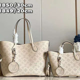 Side profile of chic premium women's handbag – women's premium purse